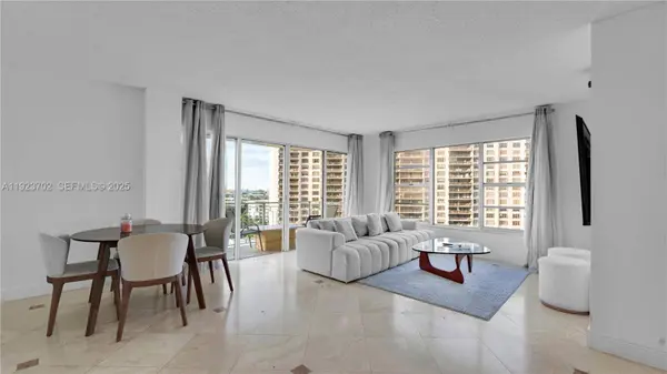 11111 Biscayne Blvd #9H, Miami, FL 33181