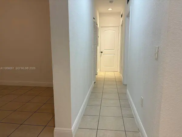 2916 NW 51st St, Miami, FL 33142