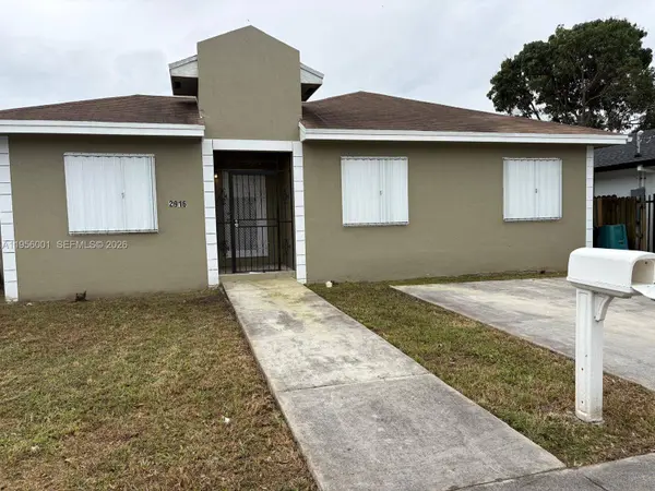 2916 NW 51st St, Miami, FL 33142