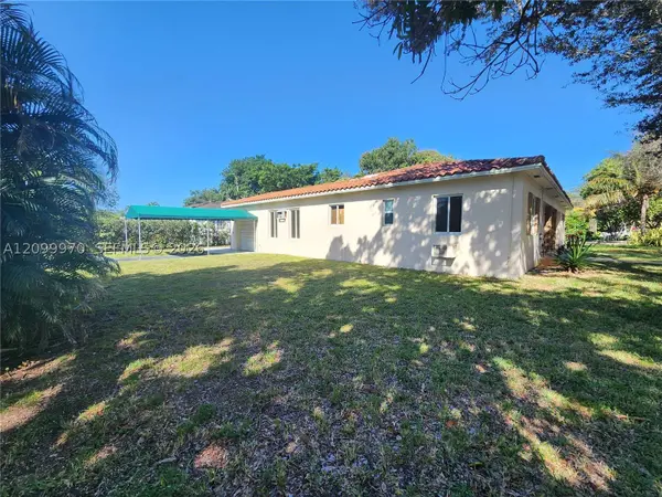 12000 NE 10th Ave, Biscayne Park, FL 33161