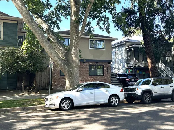 2124 H ST, Sacramento, CA 95816