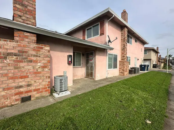 67 Nedra CT, Sacramento, CA 95822
