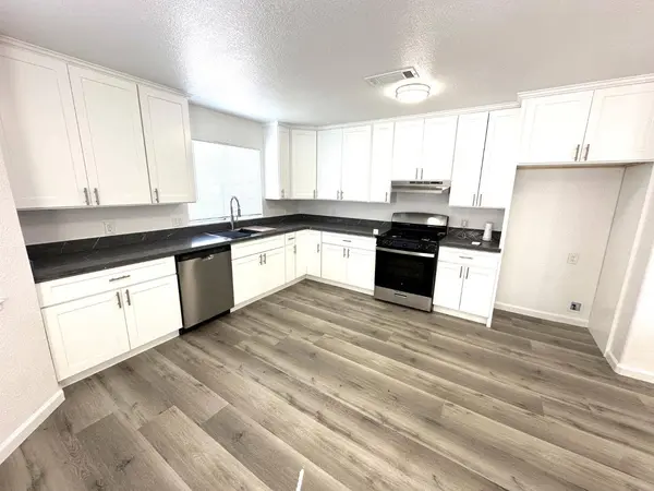 4005 35th ST, Sacramento, CA 95820