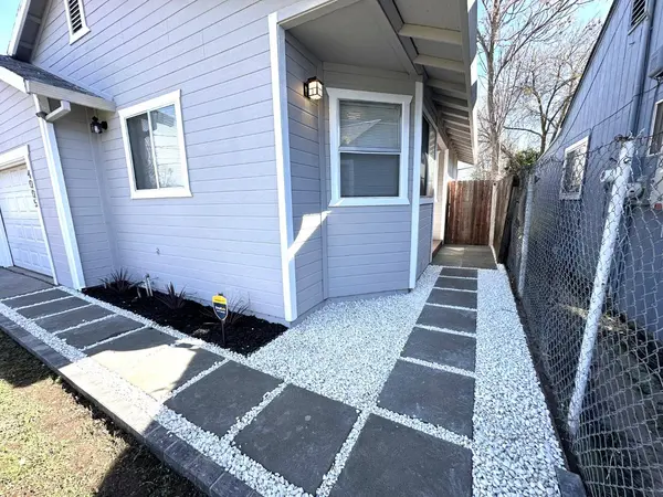 4005 35th ST, Sacramento, CA 95820