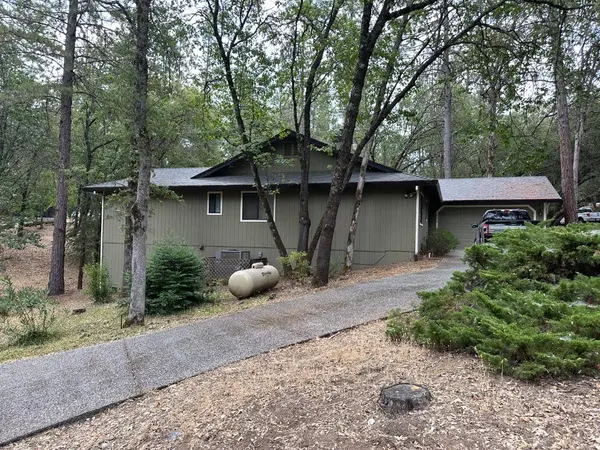 19373 Explorer CT, Penn Valley, CA 95946