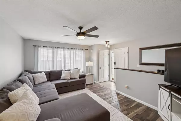 1107 SW Springfield Drive, Ankeny, IA 50023