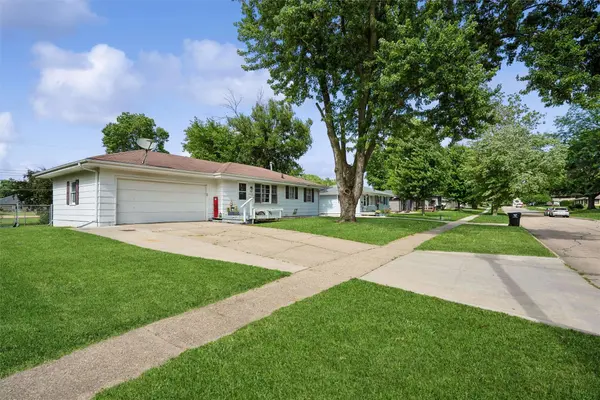 1226 SW Lynn Drive, Ankeny, IA 50023