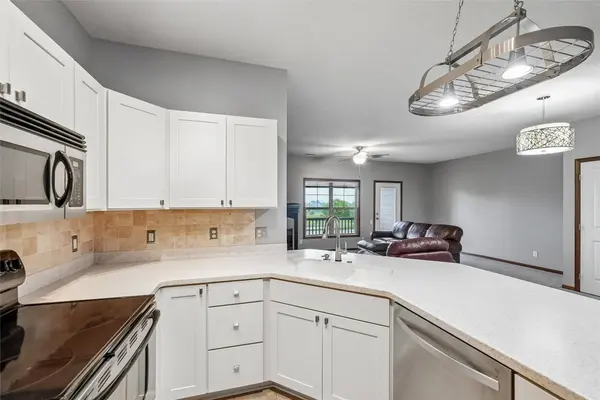 2702 NE Oak Drive #4, Ankeny, IA 50021