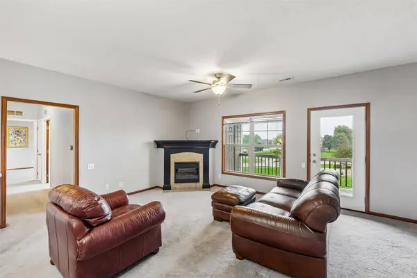 2702 NE Oak Drive #4, Ankeny, IA 50021