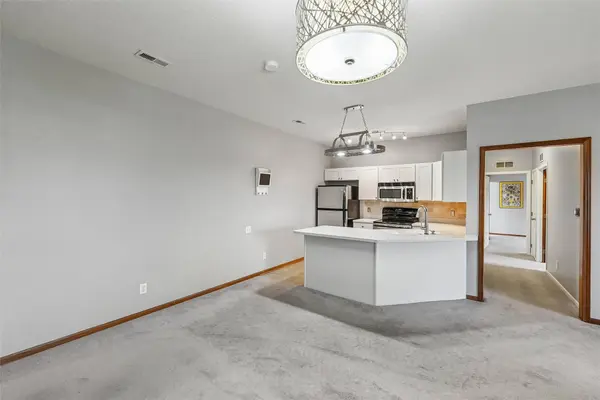 2702 NE Oak Drive #4, Ankeny, IA 50021