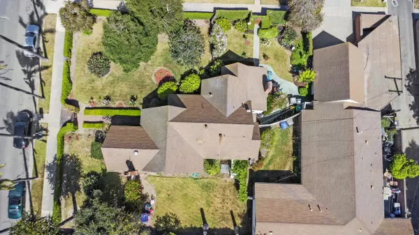 422 E Hermosa St, Santa Maria, CA 93454-3765