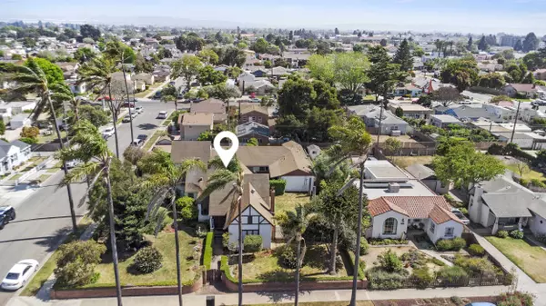 422 E Hermosa St, Santa Maria, CA 93454-3765