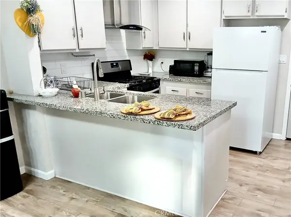 2617 Pinon Springs CIR #B, Bakersfield, CA 93309