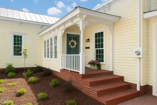 103 N Mckay Avenue, Dunn, NC 28334