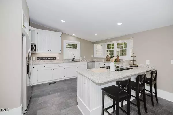 103 N Mckay Avenue, Dunn, NC 28334