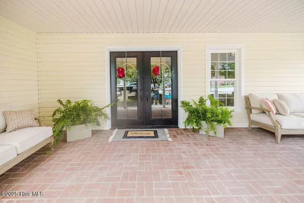 103 N Mckay AVE, Dunn, NC 28334