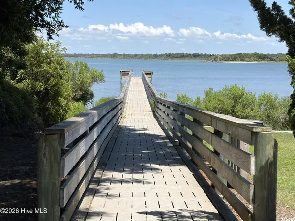 417 Holly ST, Emerald Isle, NC 28594