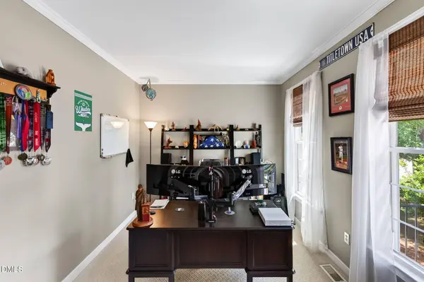 209 Wild Holly LN, Holly Springs, NC 27540