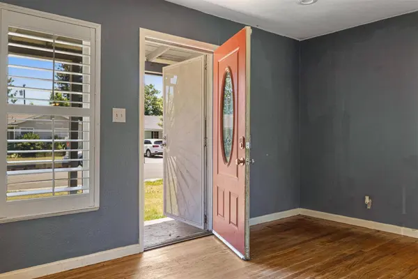 2077 W Sonoma AVE, Stockton, CA 95204