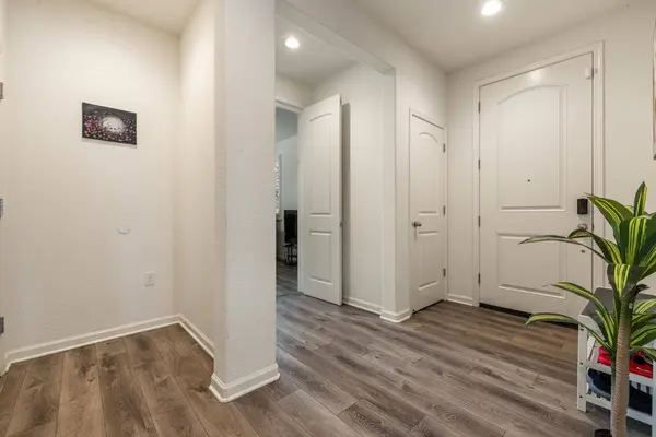 2389 Middlebury DR, Lathrop, CA 95330