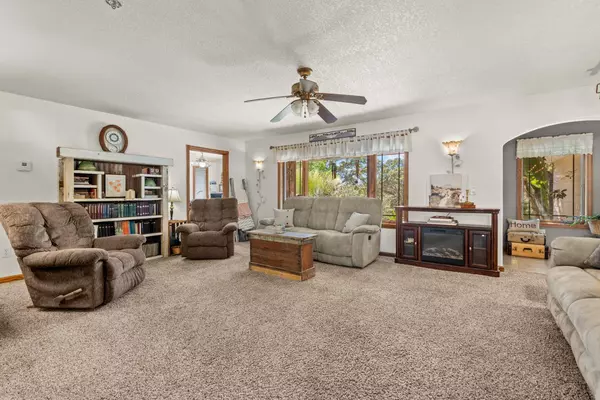 45 Lighthouse LN, Bangor, CA 95901