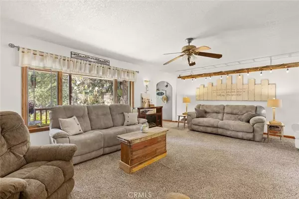 45 Lighthouse LN, Bangor, CA 95901