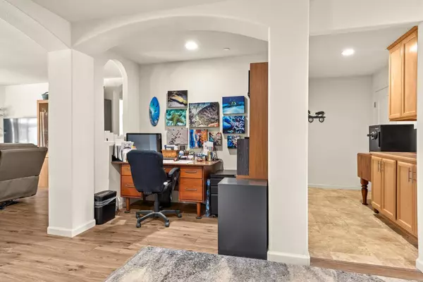 1940 Cinnamon Teal CT, Gridley, CA 95948