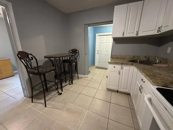 1800 PINEHURST DR #1, West Palm Beach, FL 33407