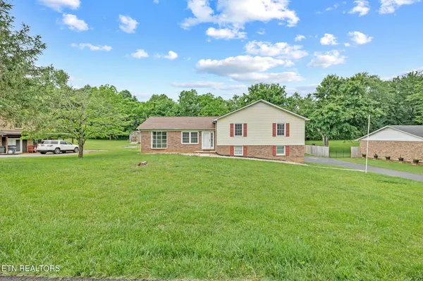 1036 Hawthorn Dr DR, Cookeville, TN 38501