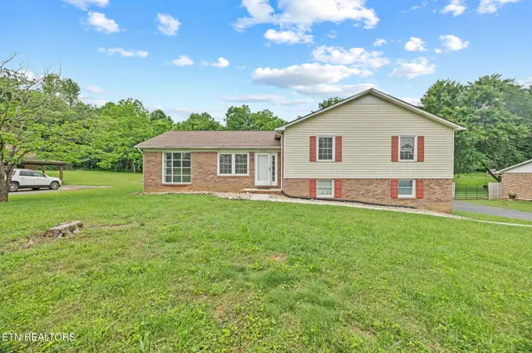 1036 Hawthorn Dr DR, Cookeville, TN 38501