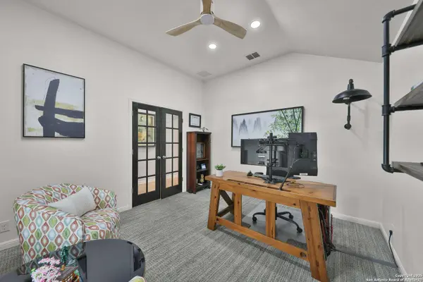 10610 Carmona, Helotes, TX 78023