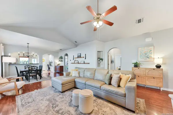 10414 Pecne Path, Helotes, TX 78023