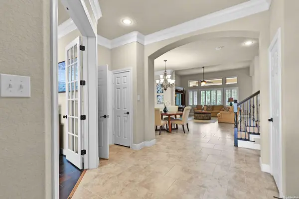 10418 Foxen Way, Helotes, TX 78023