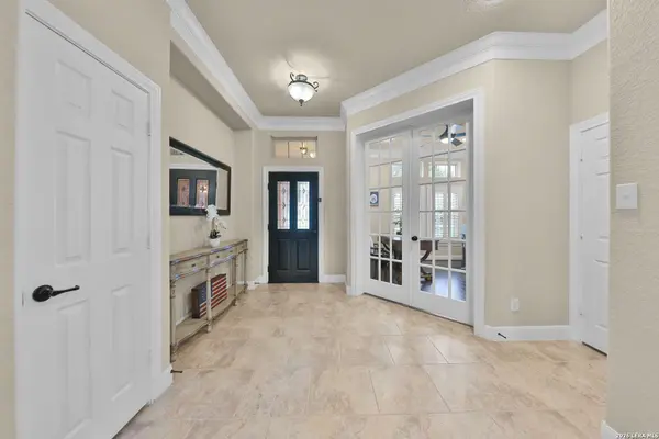 10418 Foxen Way, Helotes, TX 78023