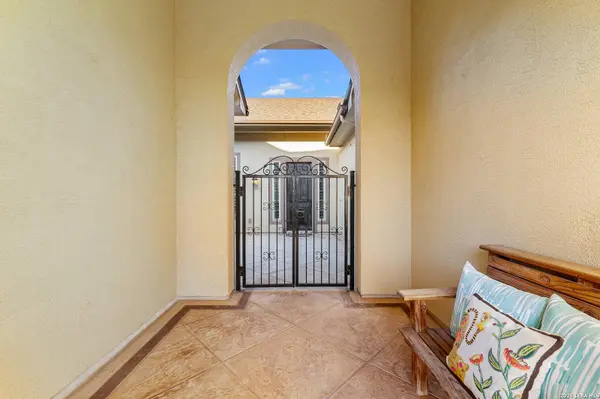 10406 SPRINGCROFT CT, Helotes, TX 78023