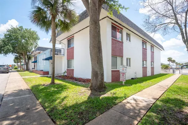 303 RIDGE BLVD #2100, Daytona Beach, FL 32119