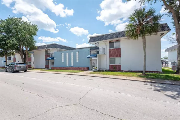 303 RIDGE BLVD #2100, Daytona Beach, FL 32119