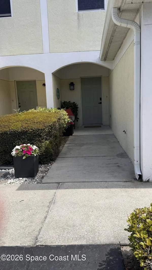 8729 Clara Elizabeth LN #307, Cape Canaveral, FL 32920