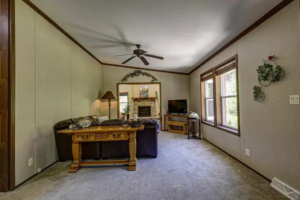 W8819 EVELAND'S WAY, Elcho, WI 54428