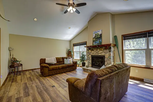 W8819 EVELAND'S WAY, Elcho, WI 54428