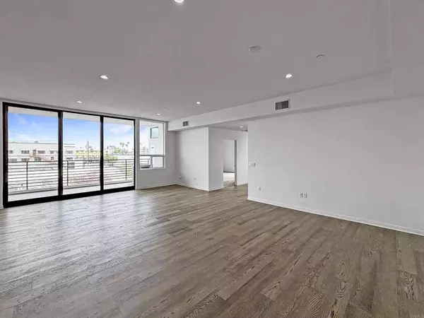 3047 North Park WAY #302, San Diego, CA 92104