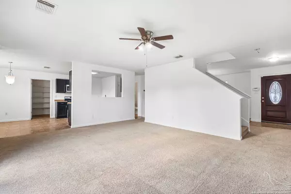 510 Tres Caminos, San Antonio, TX 78245