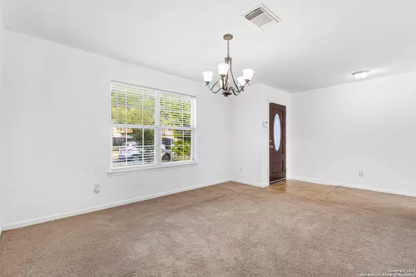 510 Tres Caminos, San Antonio, TX 78245