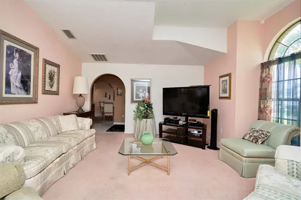 672 ALTURA DR, Cocoa, FL 32927