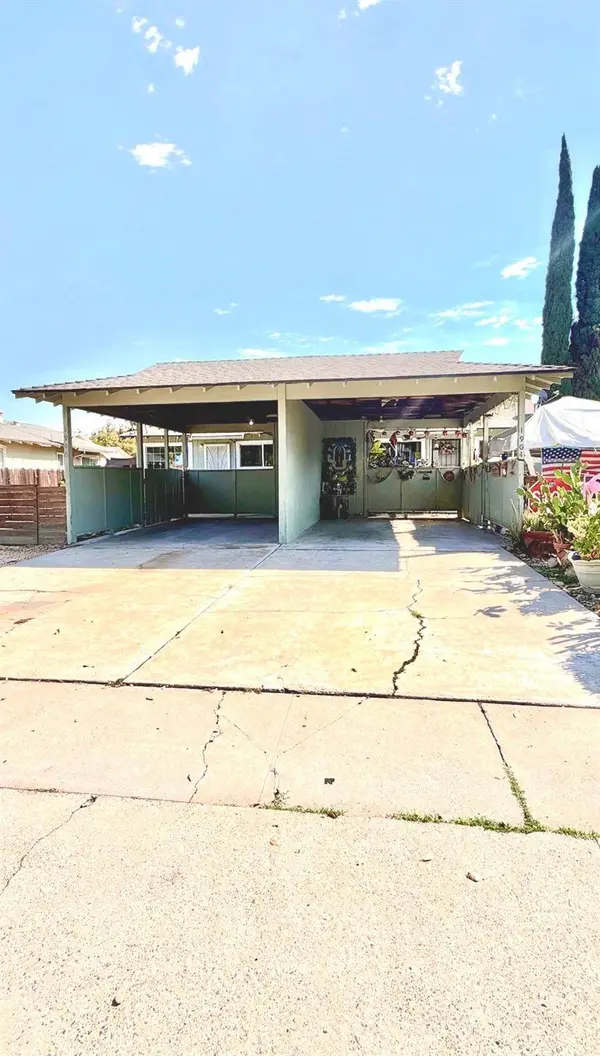 1906 Rose AVE, Modesto, CA 95355