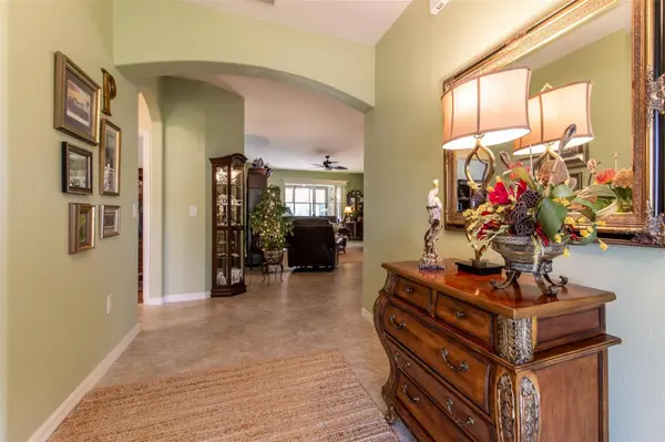 16123 SW 14TH AVENUE RD, Ocala, FL 34473