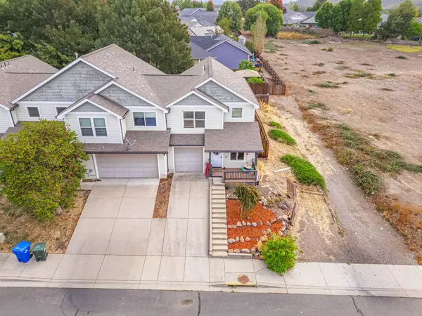 208 Northview DR, Eagle Point, OR 97524