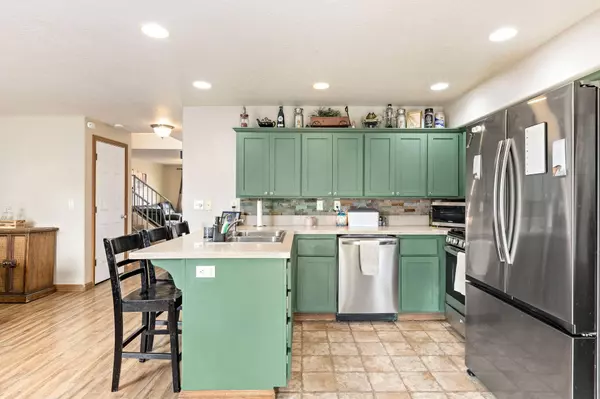 208 Northview DR, Eagle Point, OR 97524