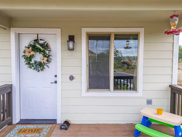 208 Northview DR, Eagle Point, OR 97524