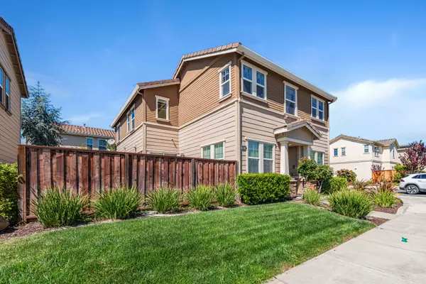 602 Herb White Way, Pittsburg, CA 94565-1902